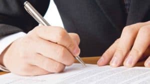 Contract Semnat In Fals