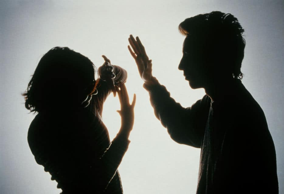 Violenta In Familie